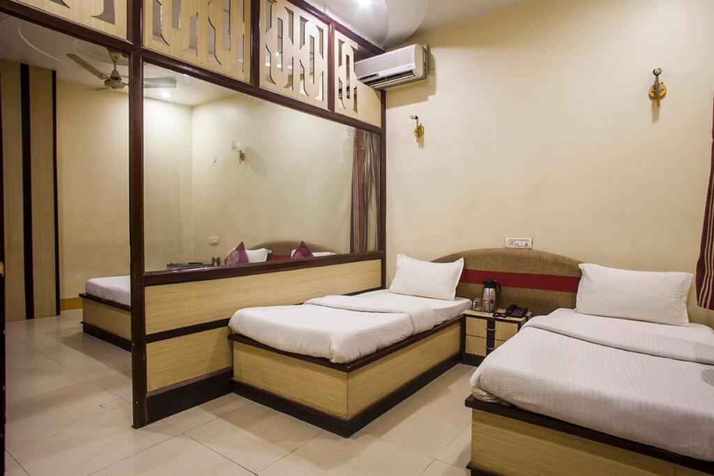 Матхура: Hotel Sheel Gopal Vision