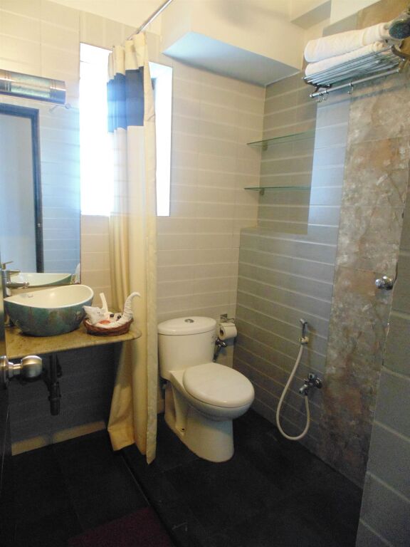 Колката: Tatvam Residency