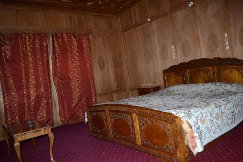 Шринагар: Shahenshah Group of House Boats