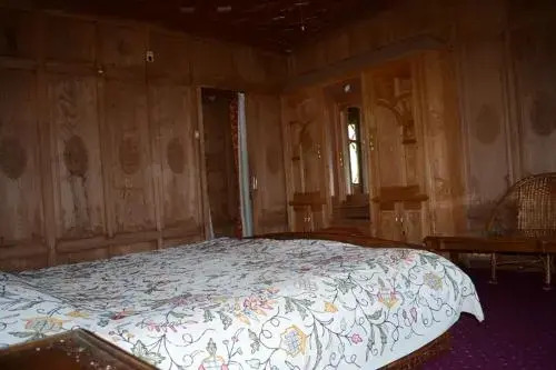 Shahenshah Group of House Boats — фото 1