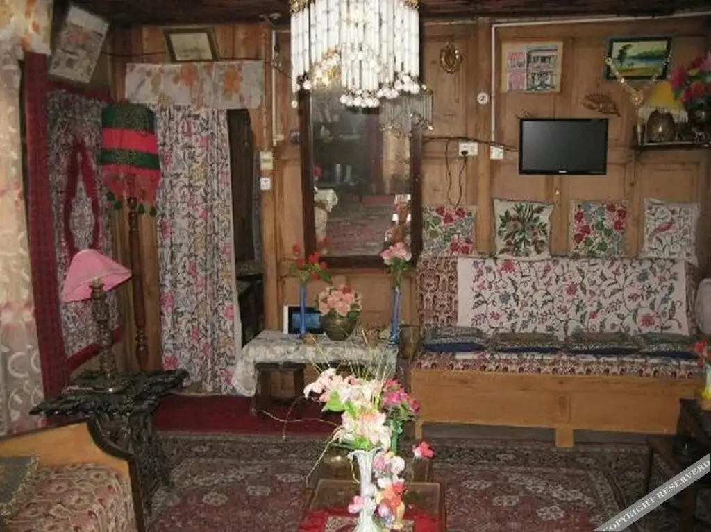 Шринагар: Royal Group Of Houseboats