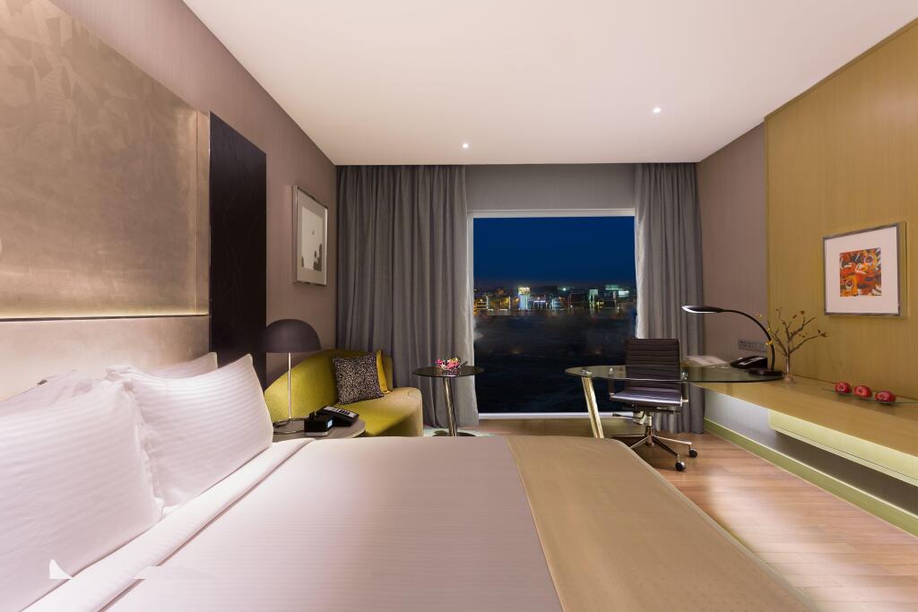 Нью-Дели: Holiday Inn New Delhi Aerocity by IHG