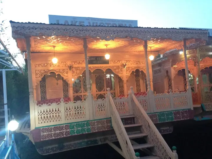 Шринагар: Lake Victoria Group of Houseboats