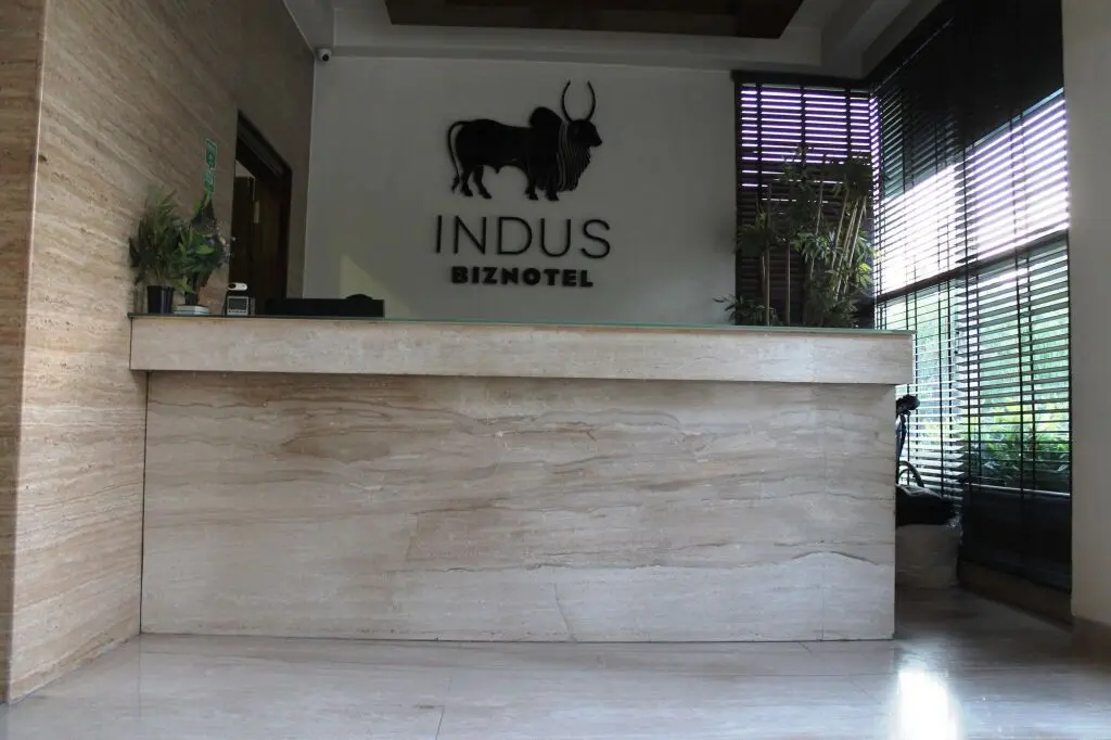 Нью-Дели: Indus Biznotel