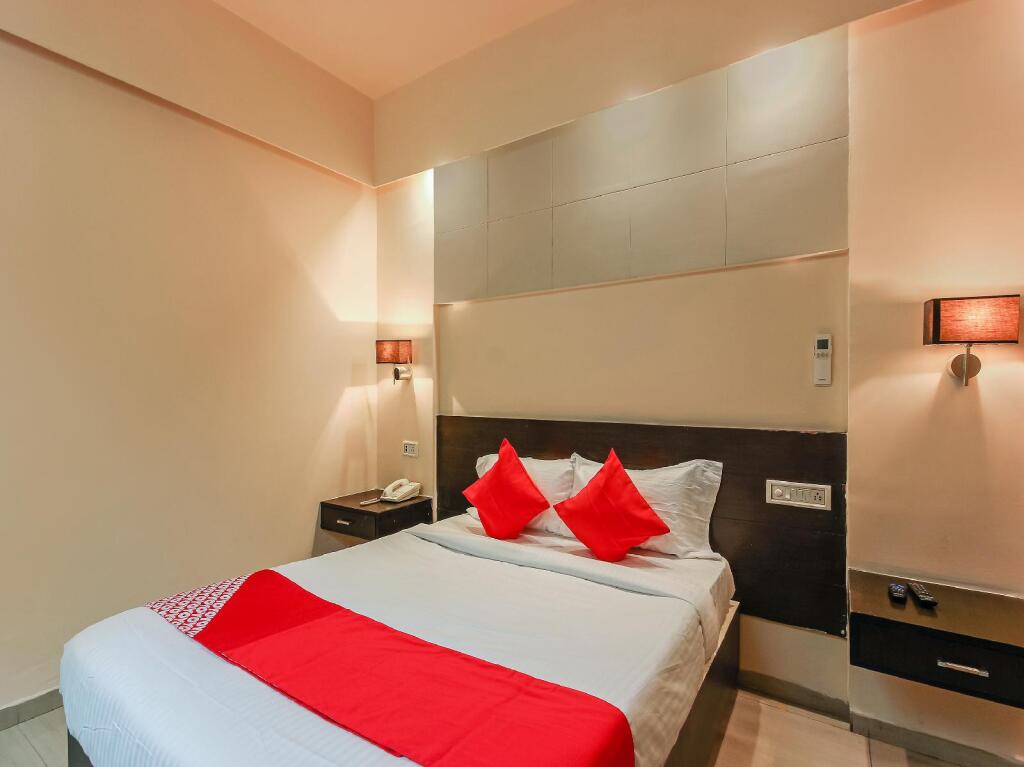 Хидерабад: Hotel Sai Prakash By OYO Rooms