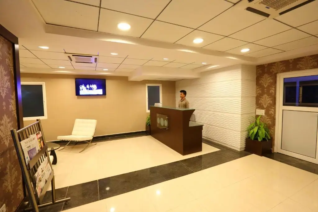 Бангалор: Crest Executive Suites