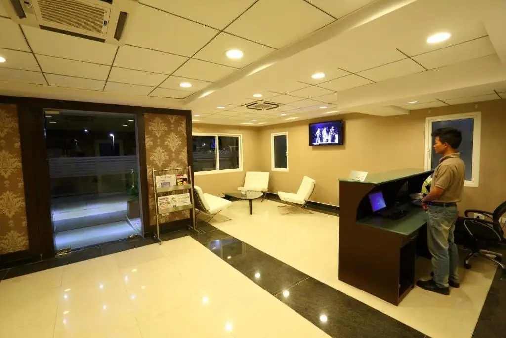 Crest Executive Suites — фото 1
