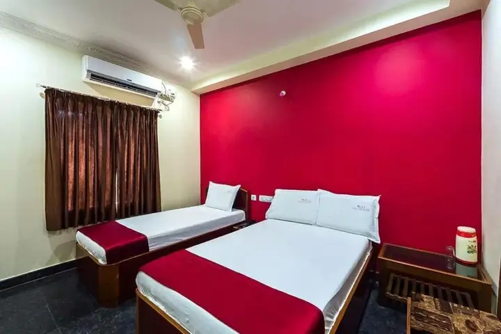 Шрикалахасти: Hotel KSR Grand