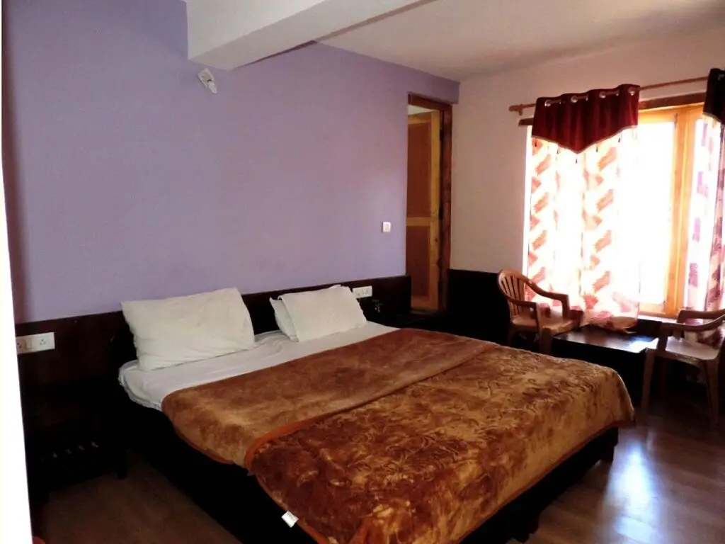 Лех: Kanika Himalayan View