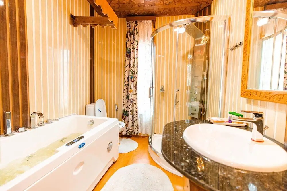 Шринагар: Sea Hawk Group Of Houseboat