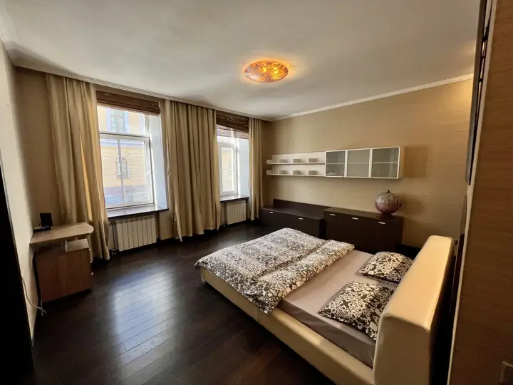 Санкт-Петербург: Апартаменты Вознесенский 4 Home