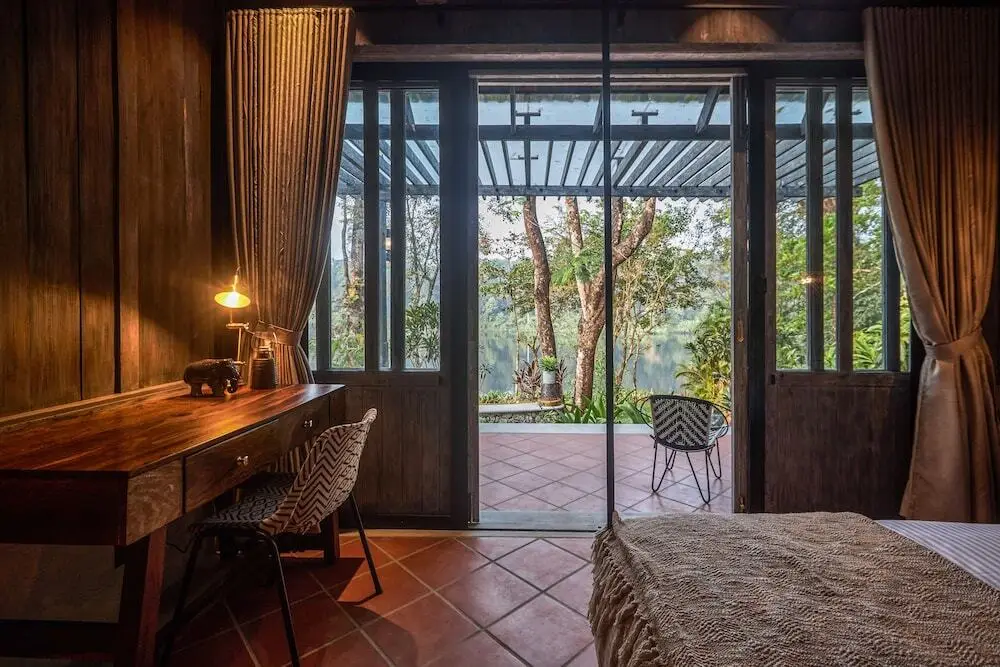 Атирапалли: Periyar River lodge