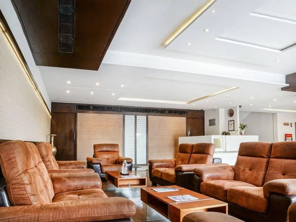 Вадодара: Hotel Tansha Comfort Regency