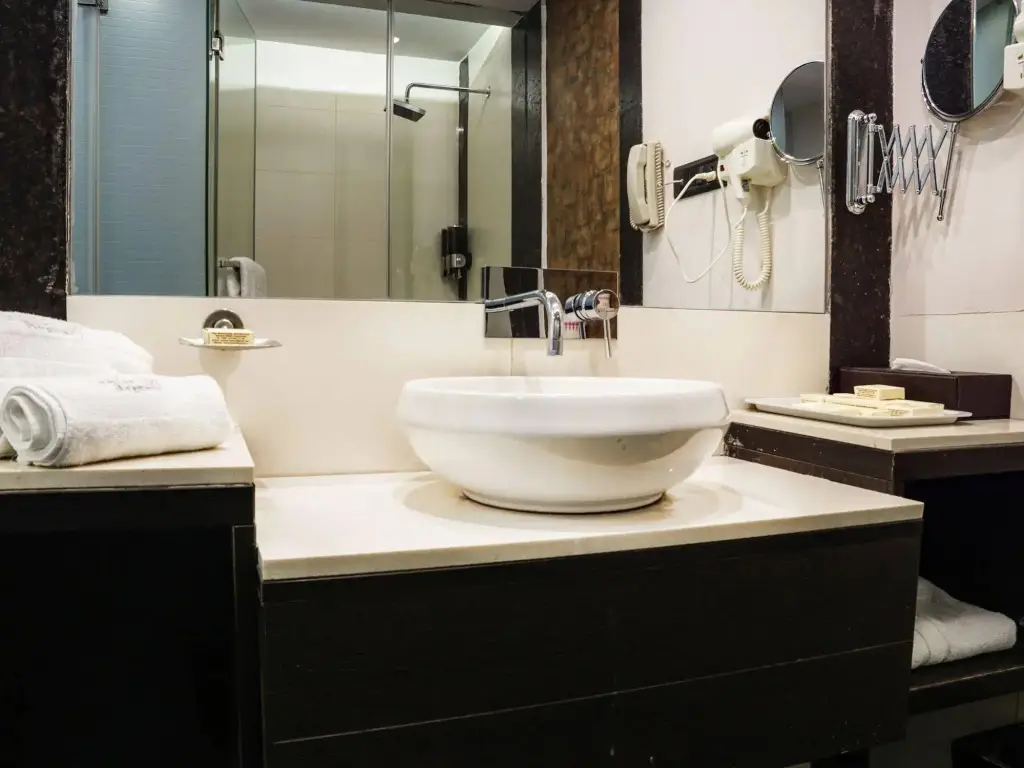 Вадодара: Hotel Tansha Comfort Regency