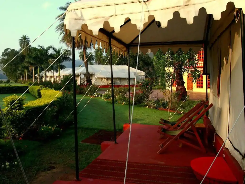 Бунди: Ummaid Bagh Resort