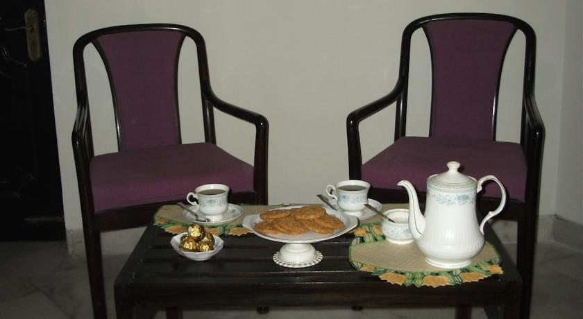 Нью-Дели: Srivastav.INN