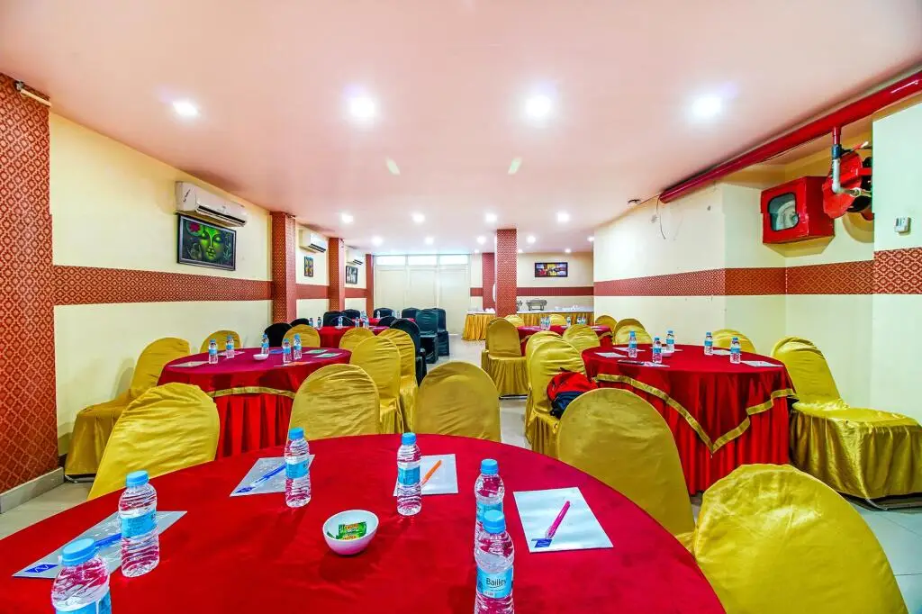 Патна: FabHotel New Buddha Inn