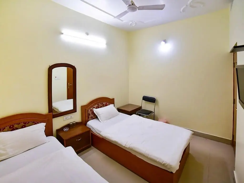 Бодх-Гая: Lucky Guest House