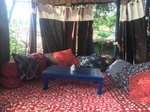 Анджуна: Tantra Beach Shack