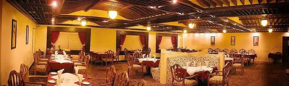 Райпур: Hotel Grand International