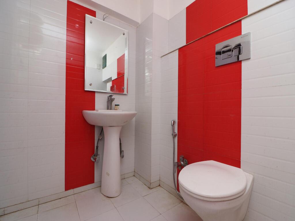 Биканер: OYO 24178 Hotel Vrindavan Regency