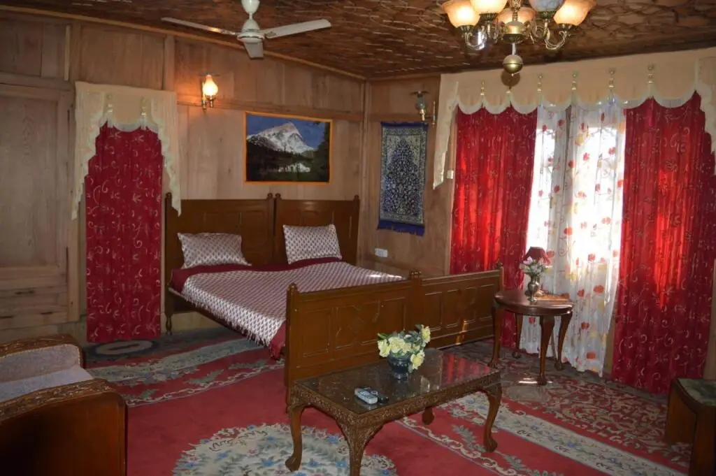 Шринагар: House Boat Taj Palace 2