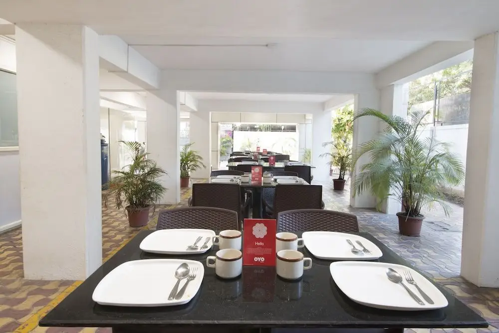 Пуна: CozyNest Service Apartments - Baner Pune