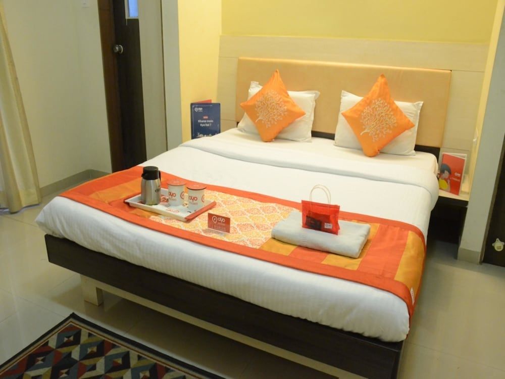 Пуна: CozyNest Service Apartments - Baner Pune