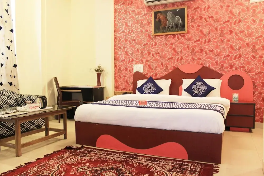 Бахадрабад: Hotel Vinayak Grand