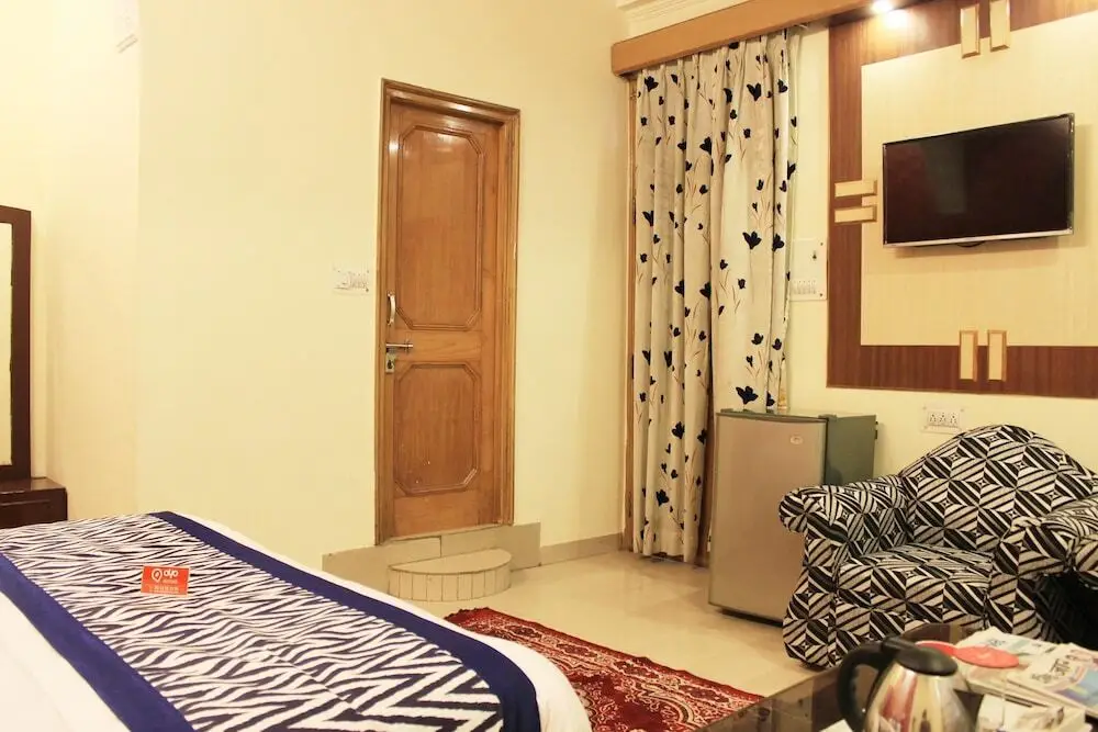 Бахадрабад: Hotel Vinayak Grand