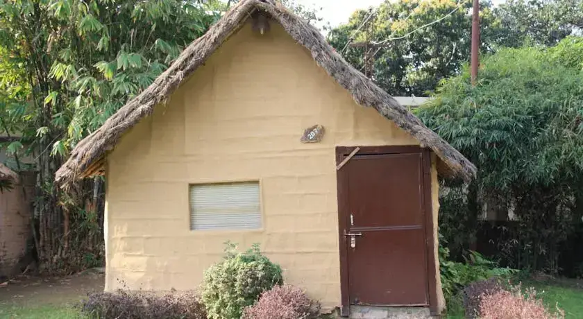 Наинитал: United 21 Wildlife Resort