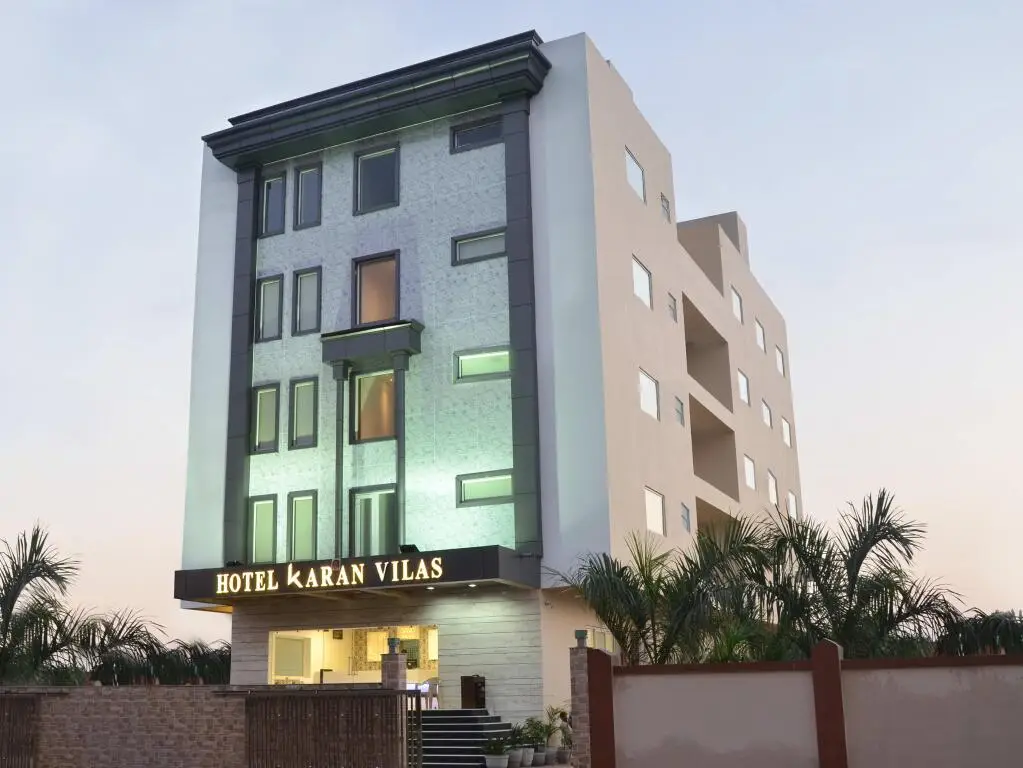 Hotel Karan Vilas — фото 1