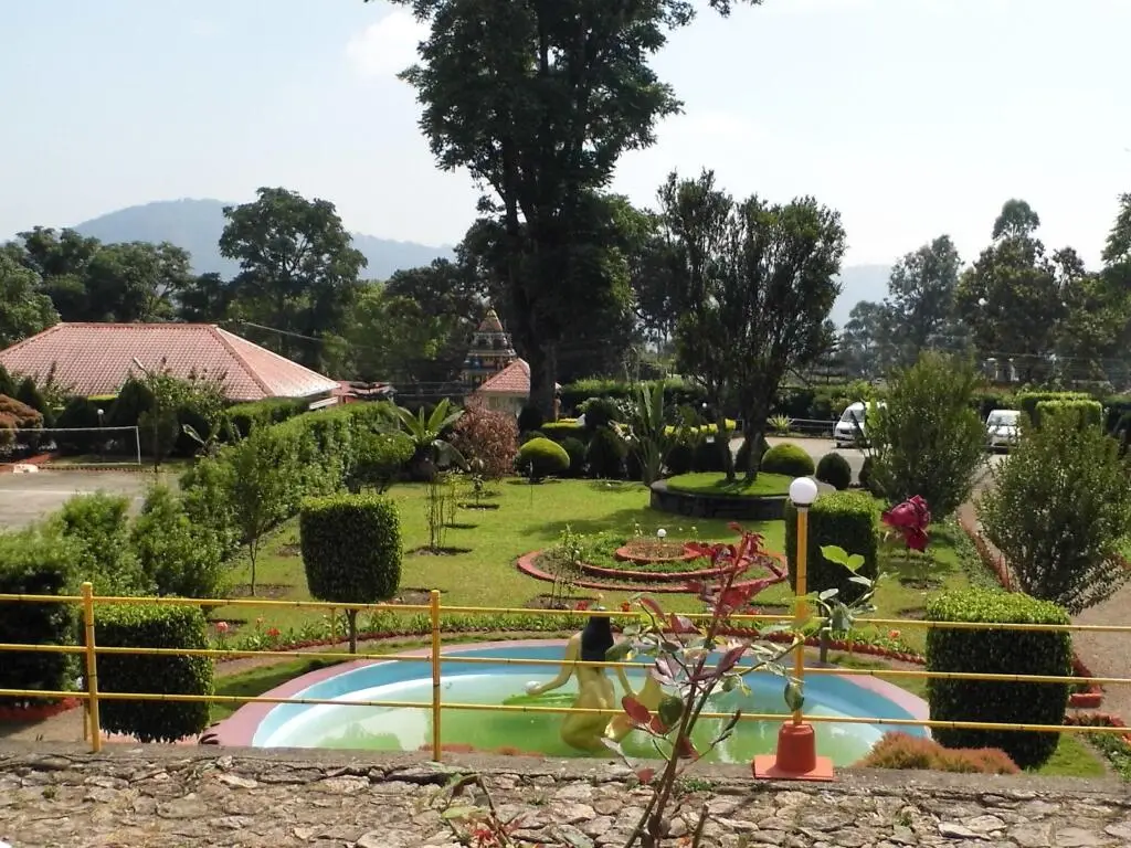 Чиннаканал: Holiday Heaven Munnar