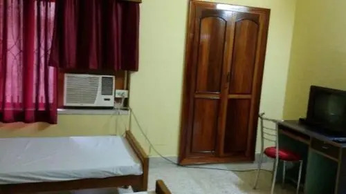 Колката: Sayantika Guest House