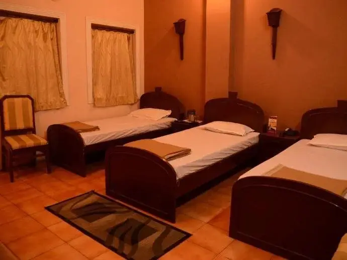 Канпур: Hotel Orient