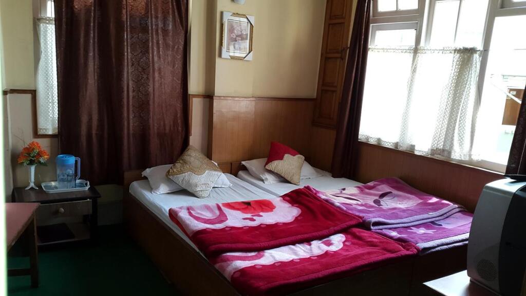 Гангток: Hotel Pema Dzong