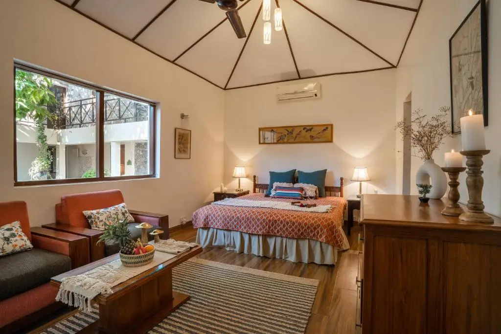Наинитал: Tree of Life Homestead Corbett Country