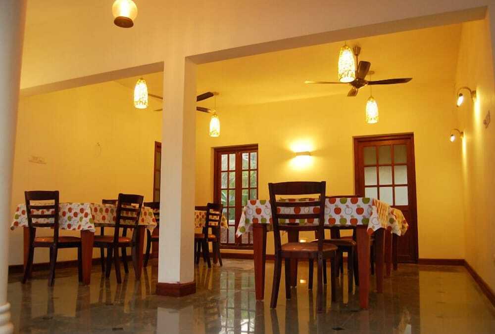 Ангамали: The Villa Romantica