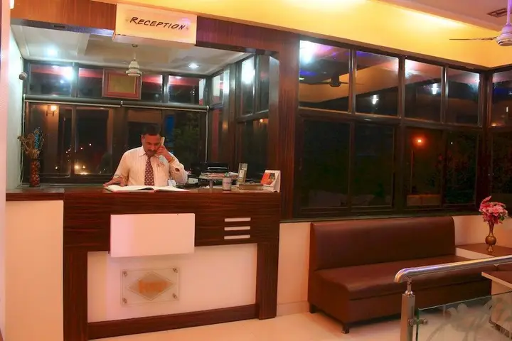 Нави-Мумбай: Hotel Rex Plaza