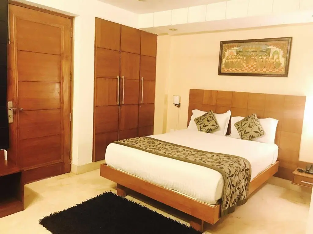 Нью-Дели: Skylink Suites