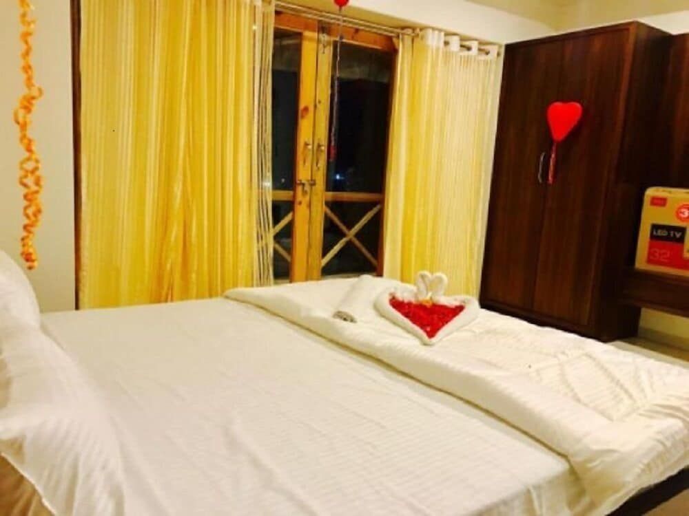 Сасвад: Rajgad Resort
