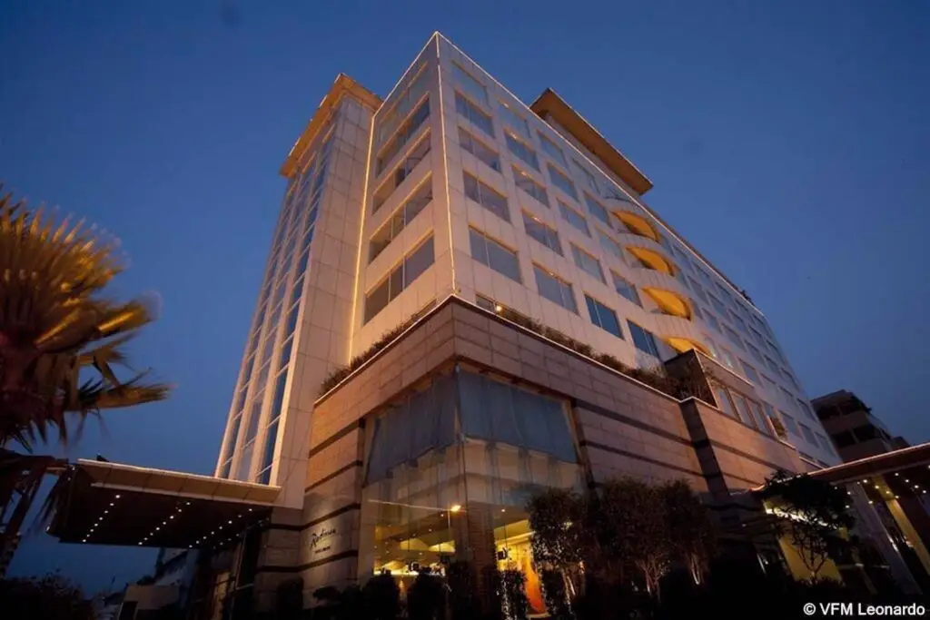 Radisson Suites — фото 1