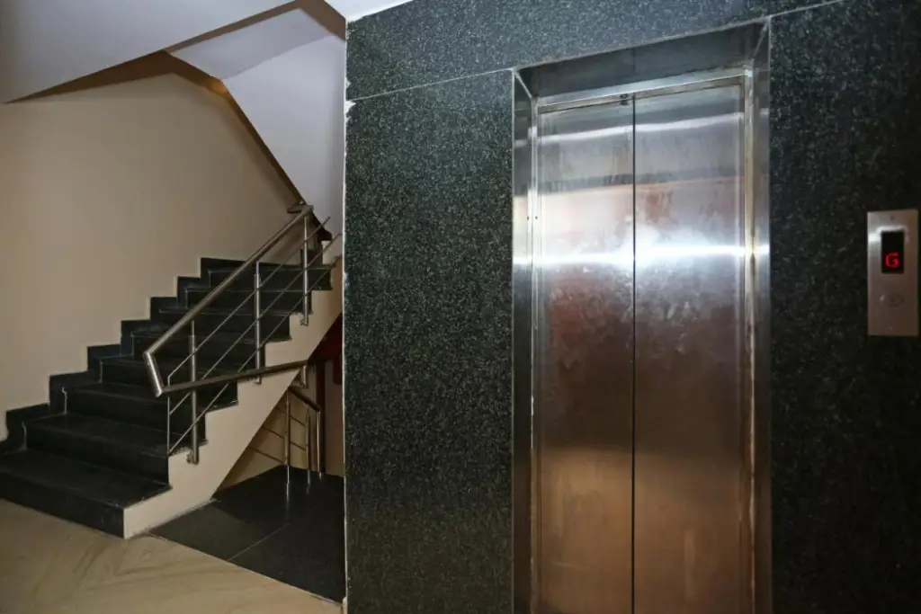 Нью-Дели: Hotel Re Pose Villa