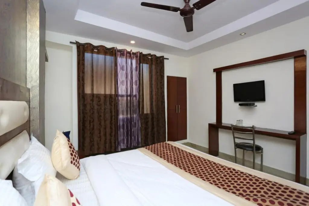 Нью-Дели: Hotel Re Pose Villa