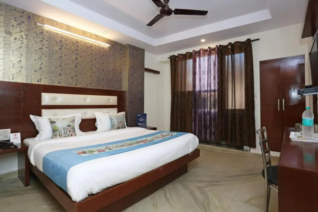 Нью-Дели: Hotel Re Pose Villa