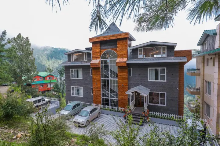 Куфри: The Retreat Mashobra