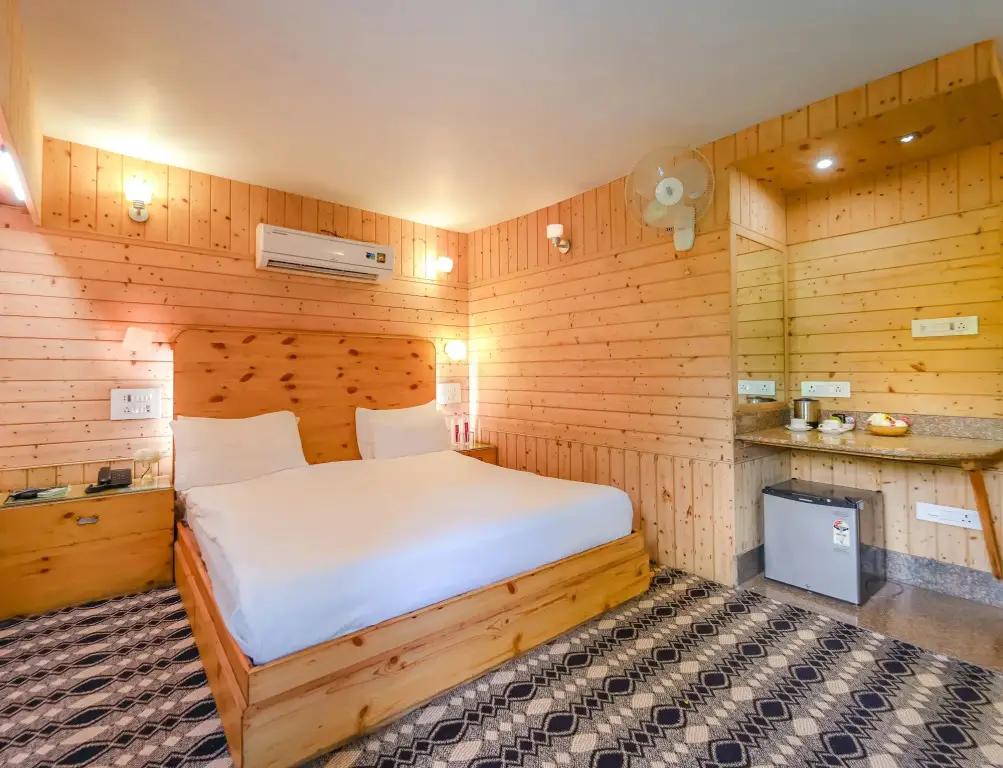 Шринагар: Hotel Mirage