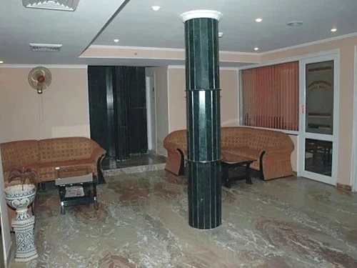 Агра: Hotel Satya Inn
