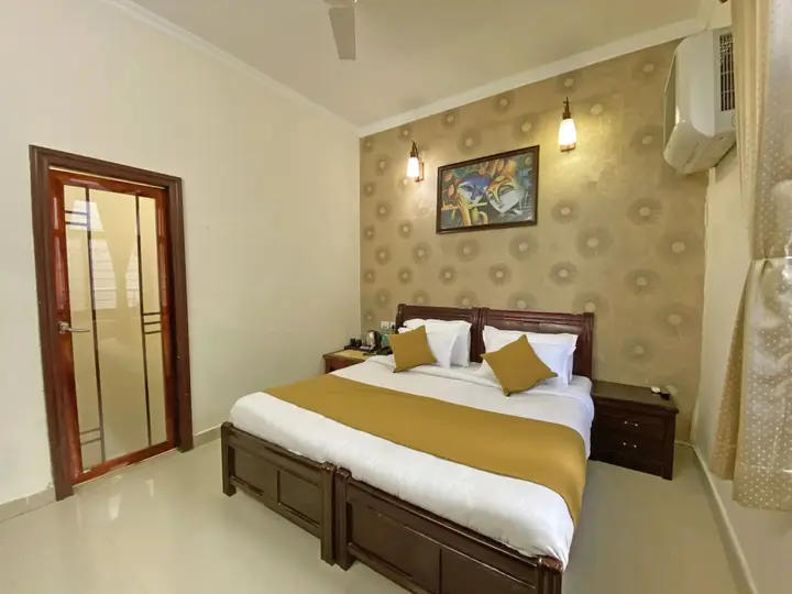 Ришикеш: Hotel Nirvana Palace