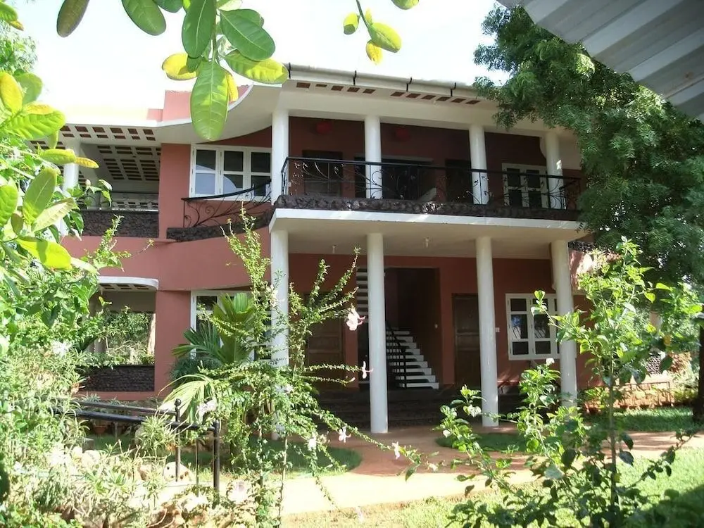 Калапет: Inn Pondiville Forest Retreat